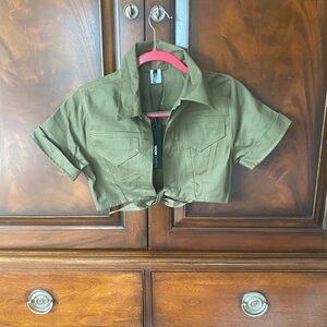 Fashion Nova Olive Green Cropped Button-Front Shirt with Tie